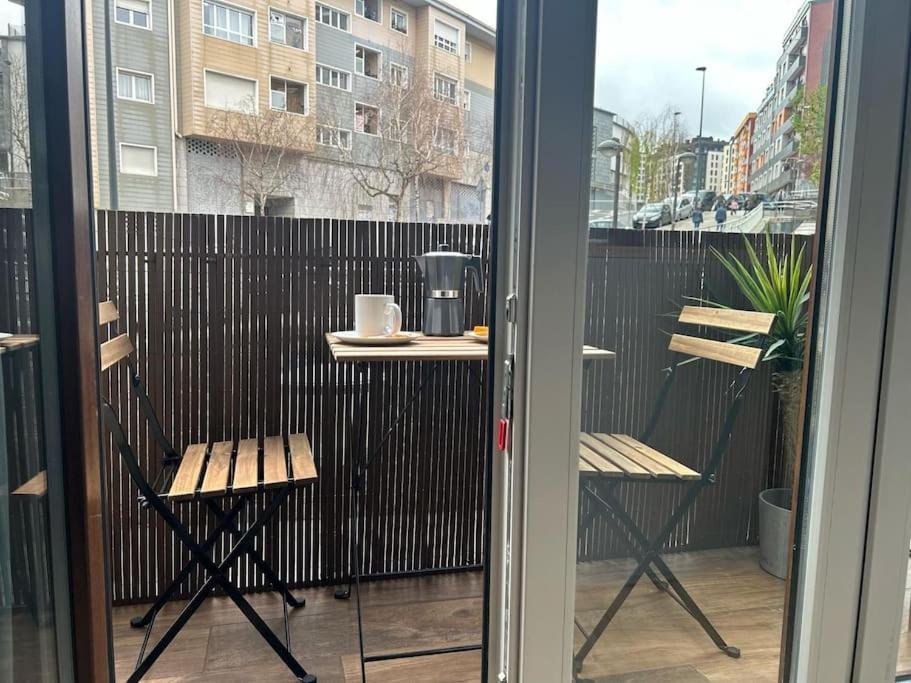 Piso Deluxe Con Balcon Cerca Del Casco Viejo Apartment Bilbao Exterior photo
